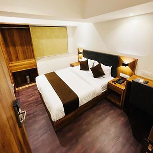 Hotel Hilton Suites